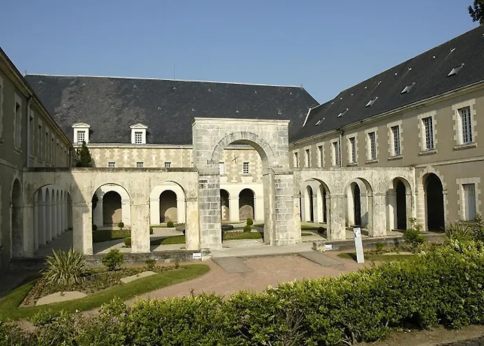 T2 Mezzanine Proche Avec Balcon - - Fr-1-92-571 Apartman