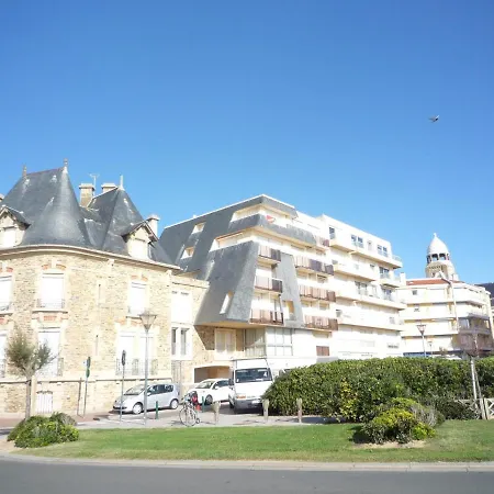T2 Mezzanine Proche Avec Balcon - - Fr-1-92-571 Les Sables-d'Olonne