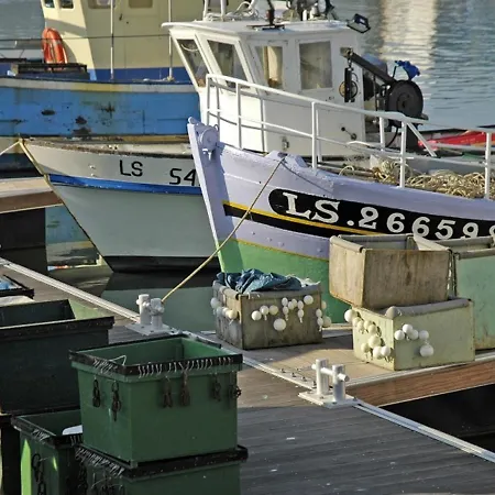 T2 Mezzanine Proche Avec Balcon - - Fr-1-92-571 דירה *