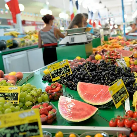 T2 Mezzanine Proche Avec Balcon - - Fr-1-92-571 דירה *